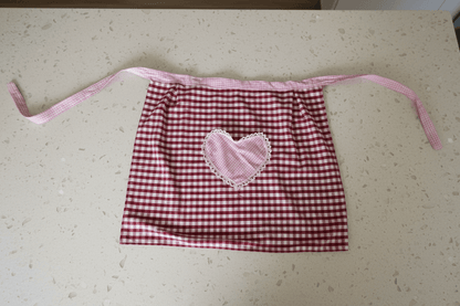 Cuisine avec élégance grâce au tablier Vichy