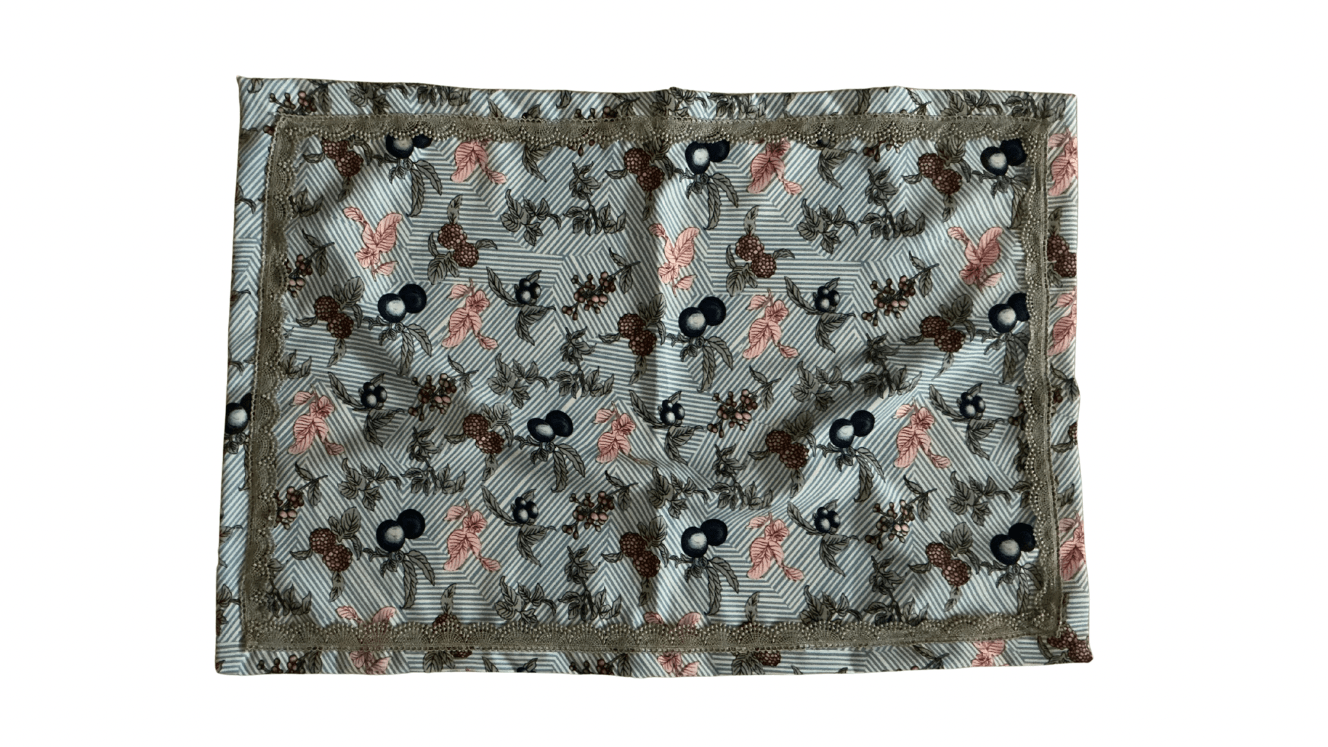 Serviette baies d’hiver élégante, design sophistiqué avec motifs floraux