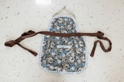 Tablier Héritage Chromatique – Élégant et raffiné pour chefs